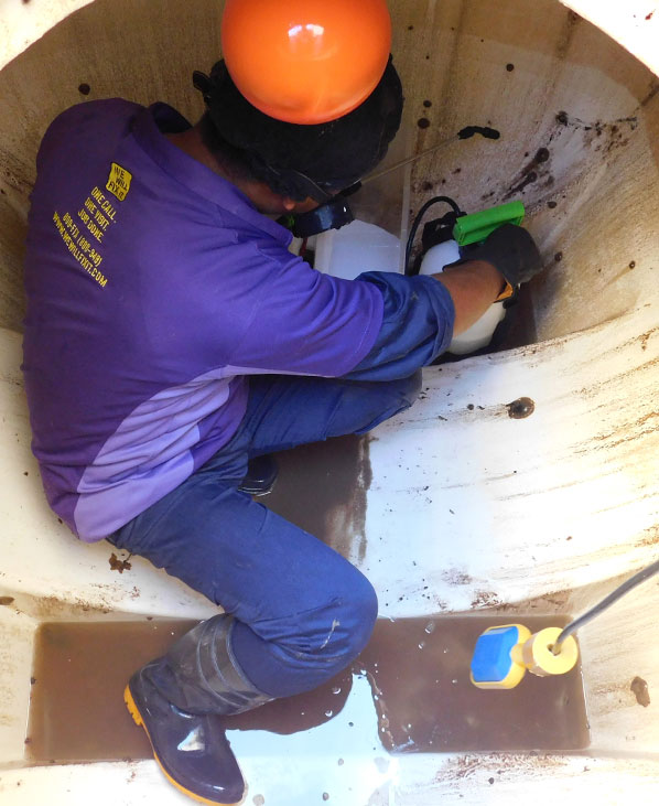 We will fix it employee cleaning water tank with high pressure cleaning gear